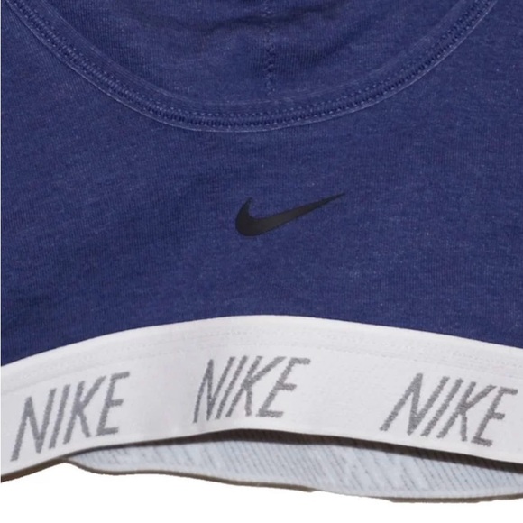 Nike dri fit sports bra - Picture 3 of 4